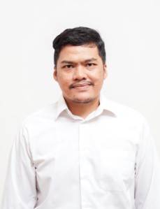 ADAM JANUAR