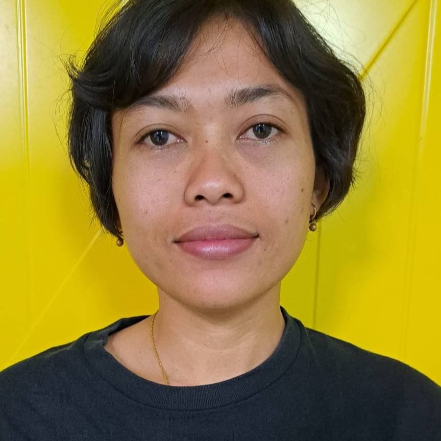 YUNIAR LARASATI