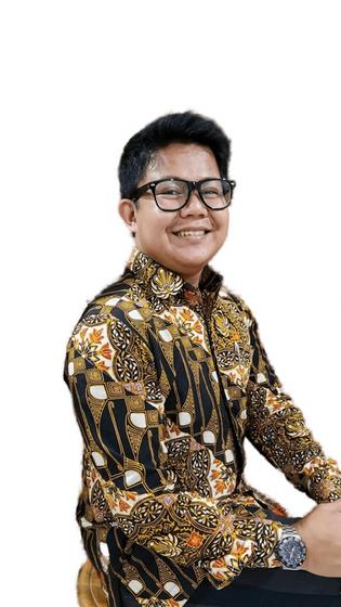 RIYAN RISYANTO LAROSEE