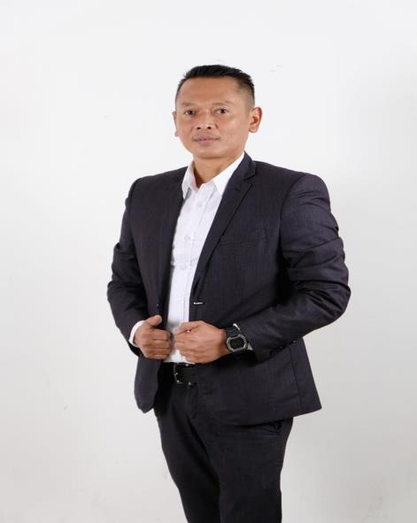 Benny Elanda W