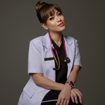 Dr.Ratri Puspitaningrum