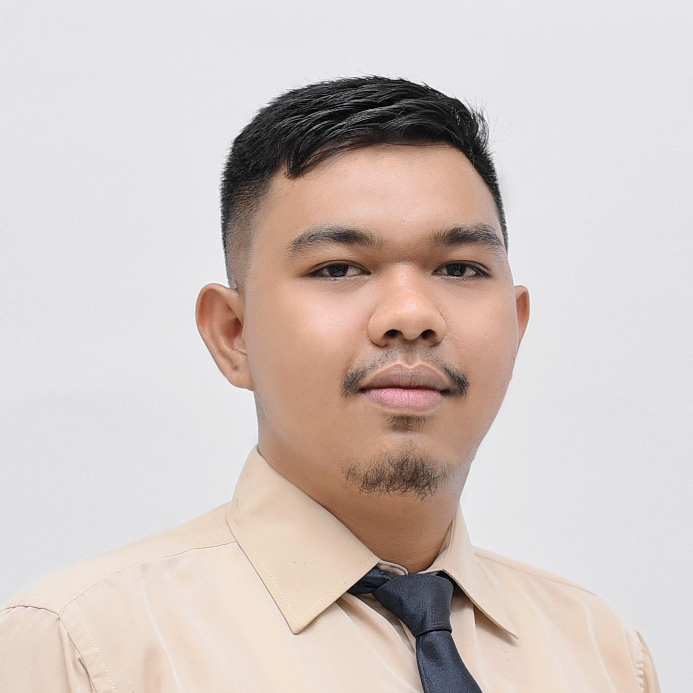Fadil Almer M. Jhoni