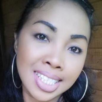 Nenny Wahyuni Yates